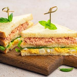 breakfast fish tuna egg sandwich