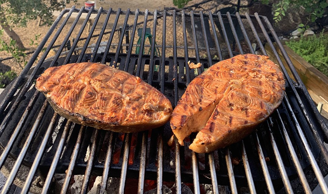 Grilled Salmon, Sugar Snap Peas and String Beans