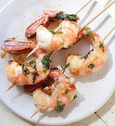 Difference between shrimp and pawns with wild pacific spot prawns on skewers.